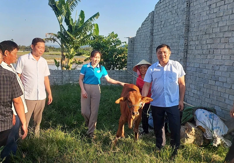 Trao cơ hội cho phụ nữ nghèo vươn lên ổn định cuộc sống
