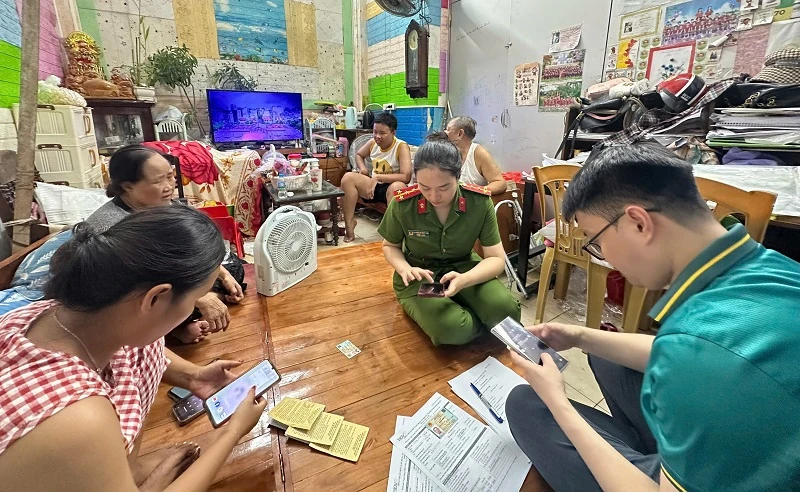 BIDV Lam Sơn và “chiến dịch 15 ngày đêm” hỗ trợ người dân mở tài khoản an sinh số