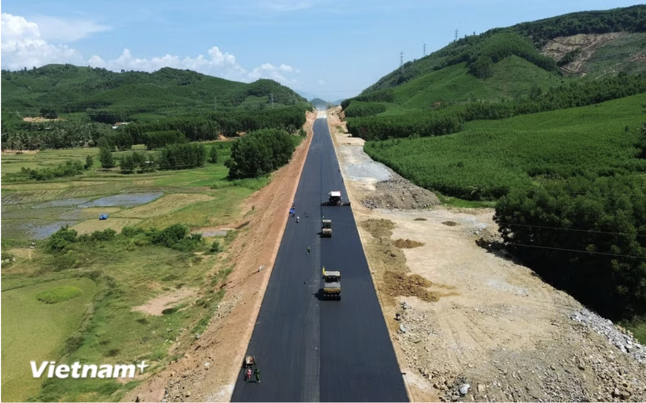 Bộ Xây dựng: Phấn đấu hoàn thành mở rộng cao tốc Bắc-Nam vào năm 2030