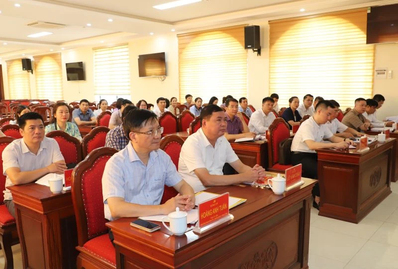 Tổ chức thực hiện quyết liệt các giải pháp, đảm bảo tăng trưởng 2 con số