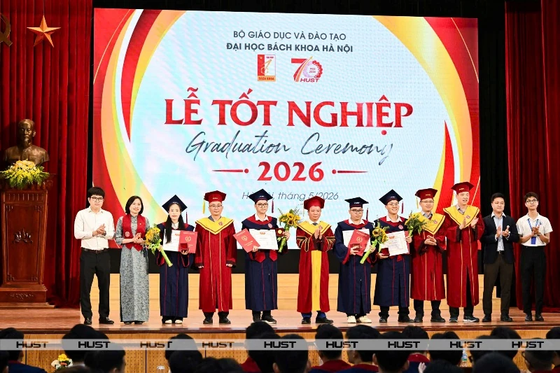 Hành trình vượt khó của chàng trai mồ côi: Từ chuyên Lam Sơn đến sinh viên xuất sắc Đại học Bách khoa Hà Nội
