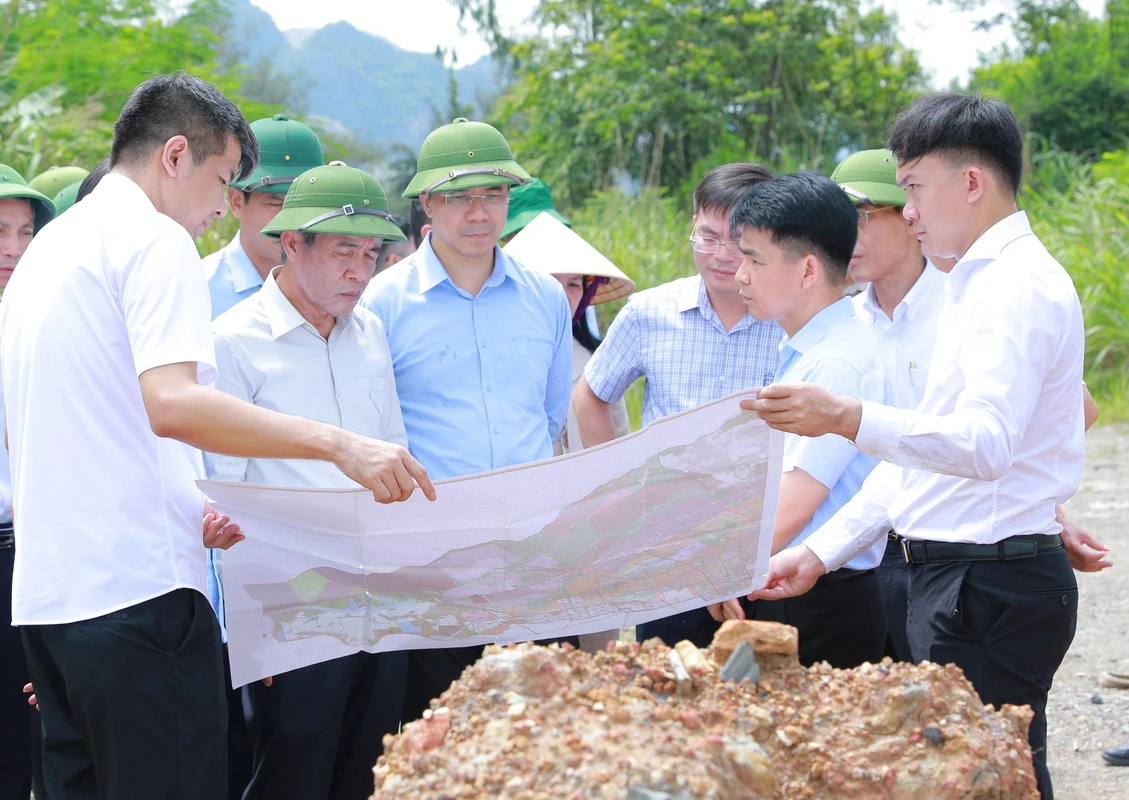 32win im 32win com Lê Đức Thái: Xây dựng lộ trình và thời hạn xử lý cụ thể đối với từng dự án tồn đọng, kéo dài