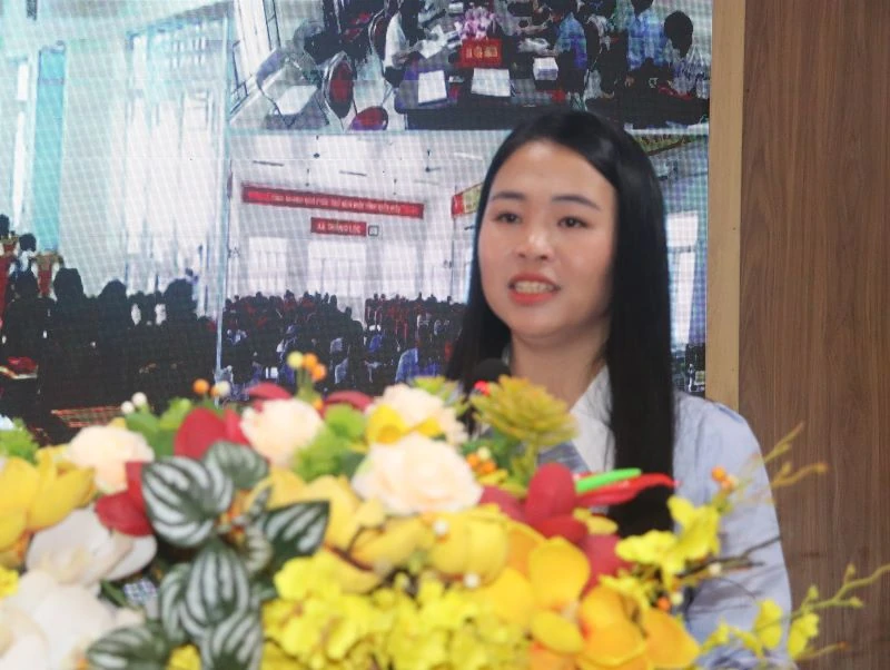 Cử tri các xã kiến nghị nhiều vấn đề về hạ tầng, đất đai và chính sách cán bộ