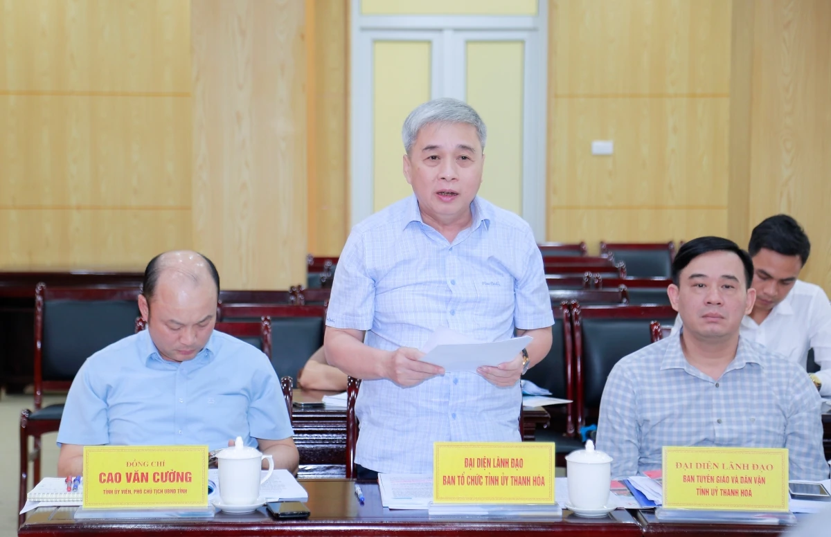 Duyệt chương trình Đại hội đại biểu Hội Chữ thập đỏ tỉnh Thanh Hóa lần thứ XI
