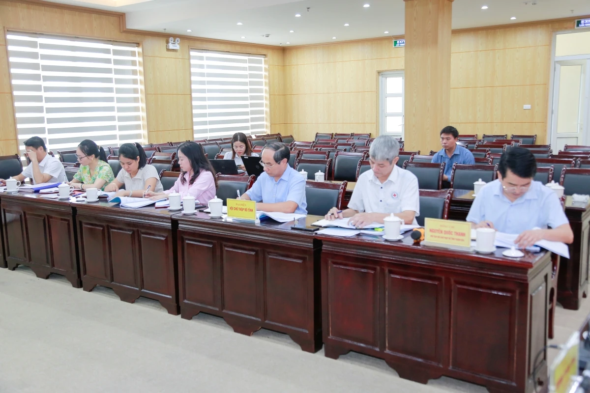 Duyệt chương trình Đại hội đại biểu Hội Chữ thập đỏ tỉnh Thanh Hóa lần thứ XI