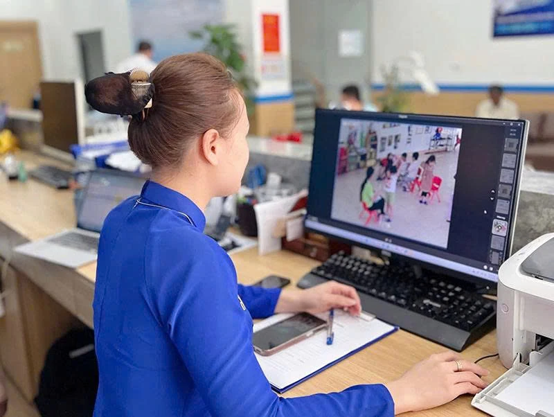 Chuyện cái camera: Khi yêu thương biến thành áp lực