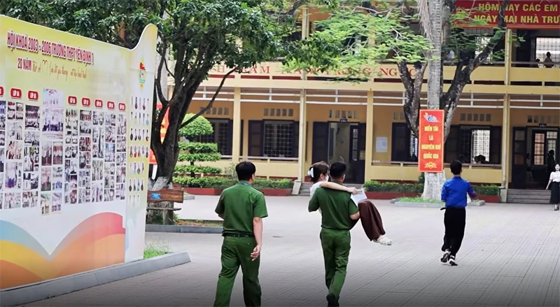 Lan tỏa những hành động đẹp giữa mùa thi