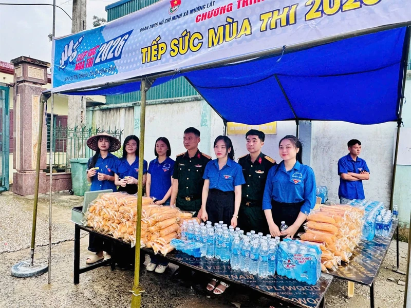 Lan tỏa những hành động đẹp giữa mùa thi