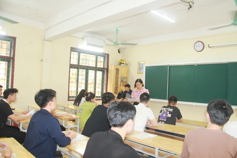 98,39% thí sinh Thanh Hóa đến làm thủ tục đăng ký dự thi tốt nghiệp THPT năm 2026
