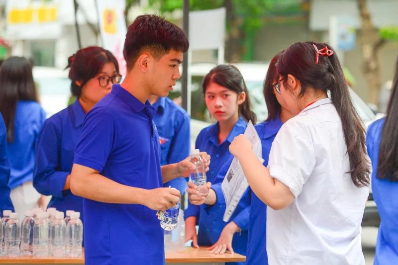 Thí sinh làm 2 bài thi cuối cùng kỳ thi tốt nghiệp THPT 2026