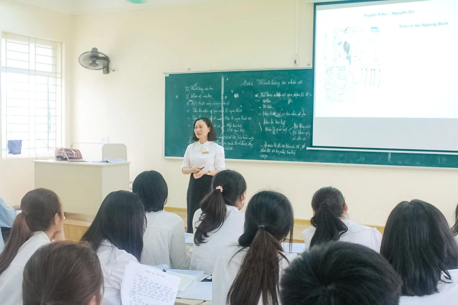 Đảm bảo các điều kiện tuyển sinh sau sáp nhập