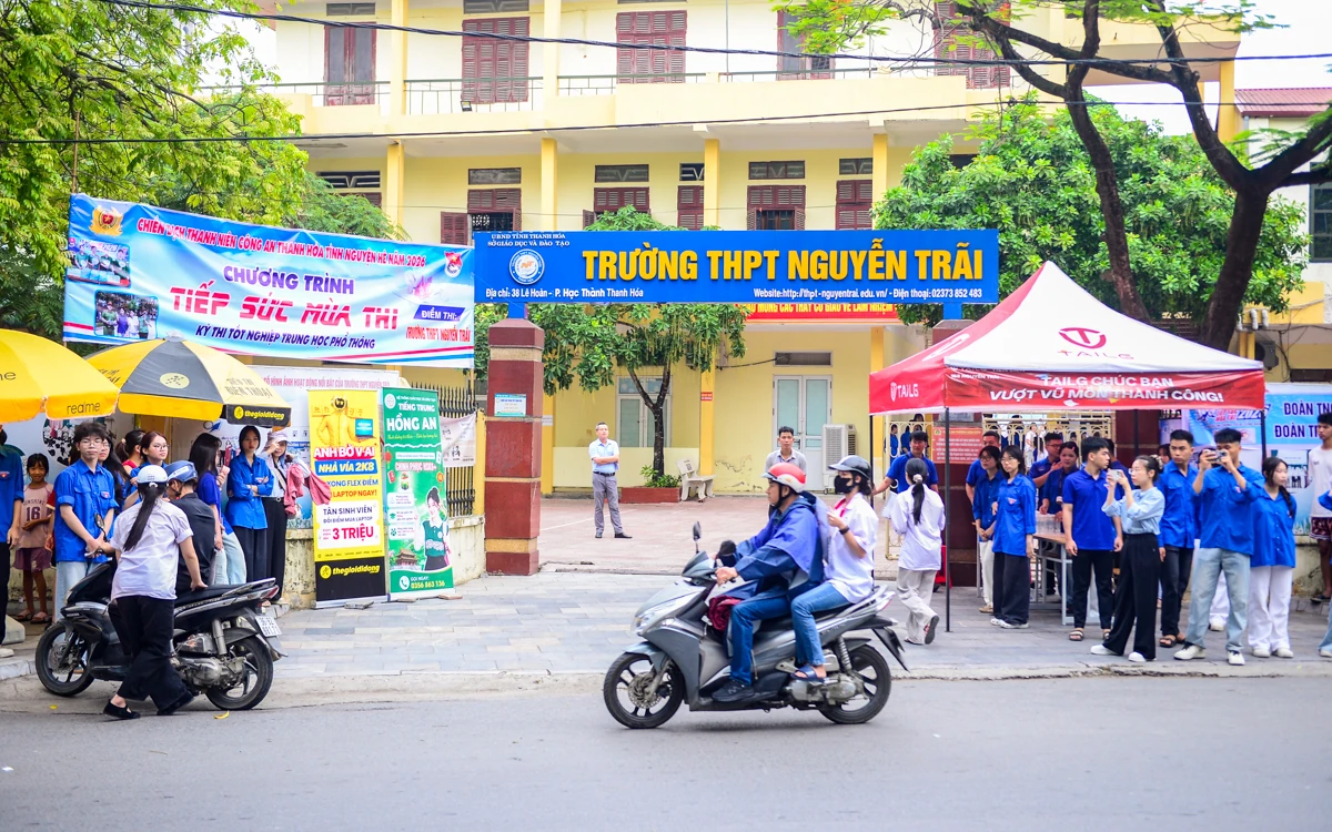 Thí sinh Thanh Hóa hào hứng bước vào kỳ thi tốt nghiệp THPT năm 2026