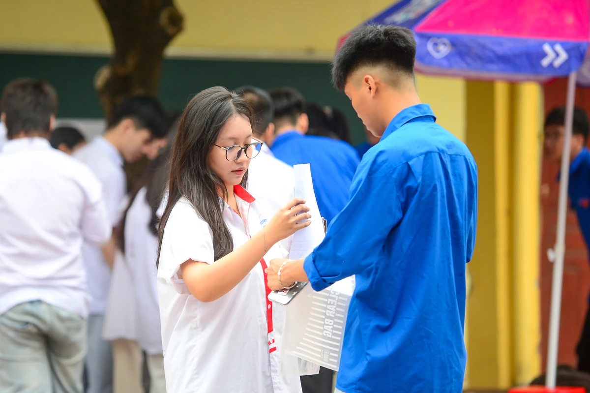 Thí sinh Thanh Hóa hào hứng bước vào kỳ thi tốt nghiệp THPT năm 2026