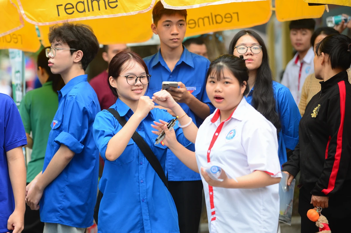 Thí sinh Thanh Hóa hào hứng bước vào kỳ thi tốt nghiệp THPT năm 2026