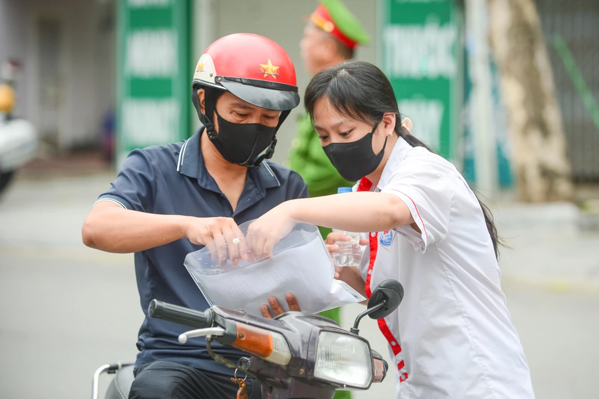 Thí sinh Thanh Hóa hào hứng bước vào kỳ thi tốt nghiệp THPT năm 2026