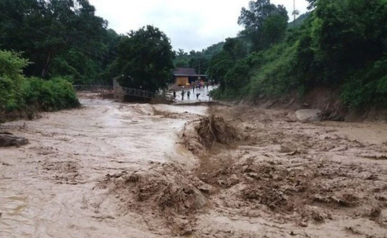 Thanh Hóa chủ động ứng phó mưa lớn diện rộng, lũ quét, sạt lở đất
