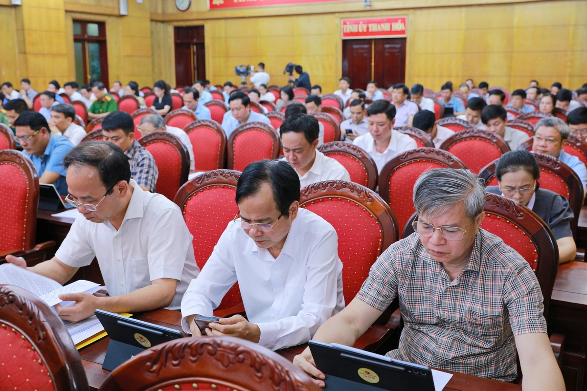 Hơn 40 nghìn đại biểu tham gia hội nghị quán triệt các nghị quyết, chỉ thị của Trung ương và của tỉnh