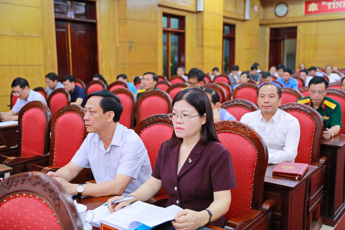 Hơn 40 nghìn đại biểu tham gia hội nghị quán triệt các nghị quyết, chỉ thị của Trung ương và của tỉnh