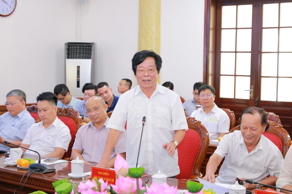 Thường trực Tỉnh ủy gặp mặt các cơ quan báo chí nhân kỷ niệm 101 năm Ngày Báo chí Cách mạng Việt Nam