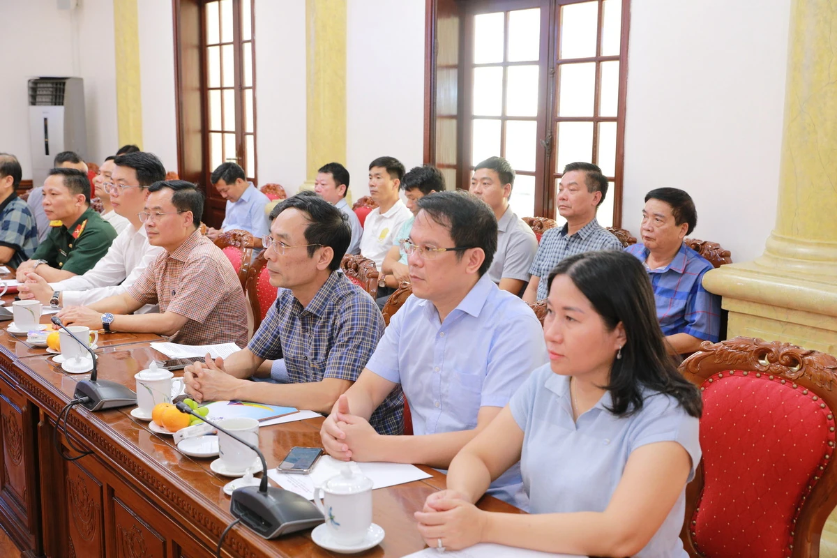 Thường trực Tỉnh ủy gặp mặt các cơ quan báo chí nhân kỷ niệm 101 năm Ngày Báo chí Cách mạng Việt Nam