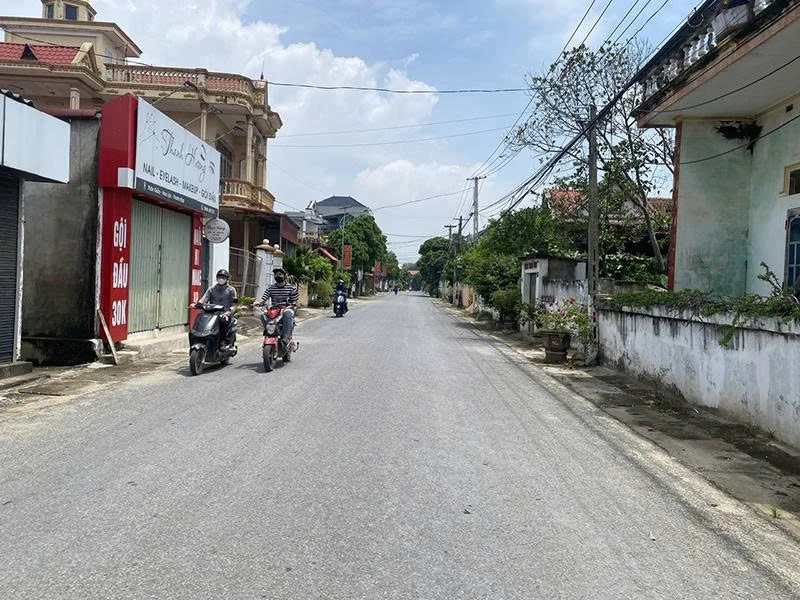Hoa Lộc hoàn thiện hạ tầng giao thông xây dựng nông thôn mới