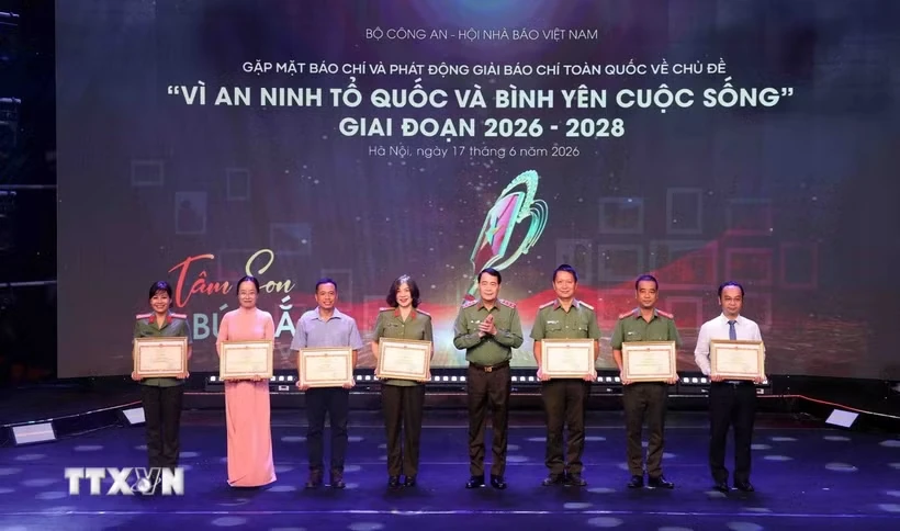 Phát động Giải báo chí “Vì an ninh Tổ quốc và bình yên cuộc sống” giai đoạn 2026-2028