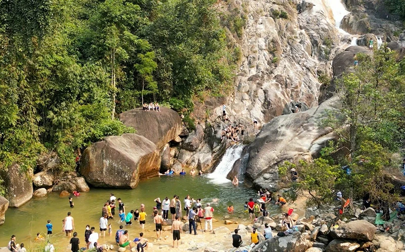 Lên Năng Cát, say bản sắc văn hóa Thái