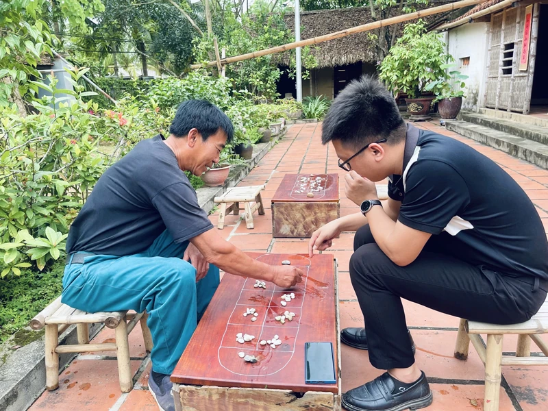 “Một vé trở về tuổi thơ” ở Làng Du lịch Yên Trung