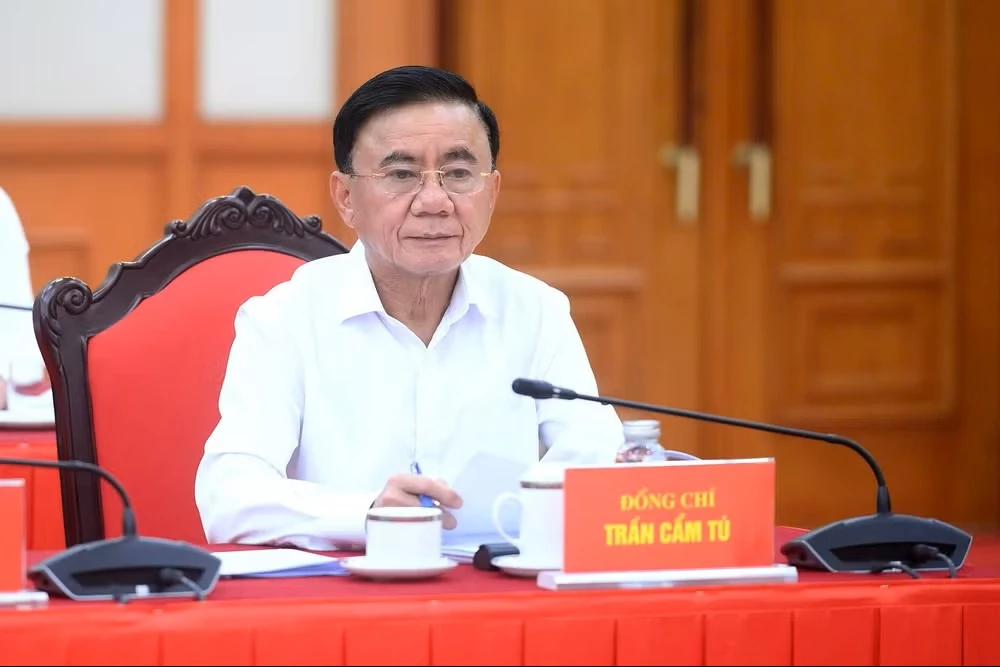 Chuyển mạnh từ “quản lý giáo dục” sang “quản trị phát triển giáo dục”