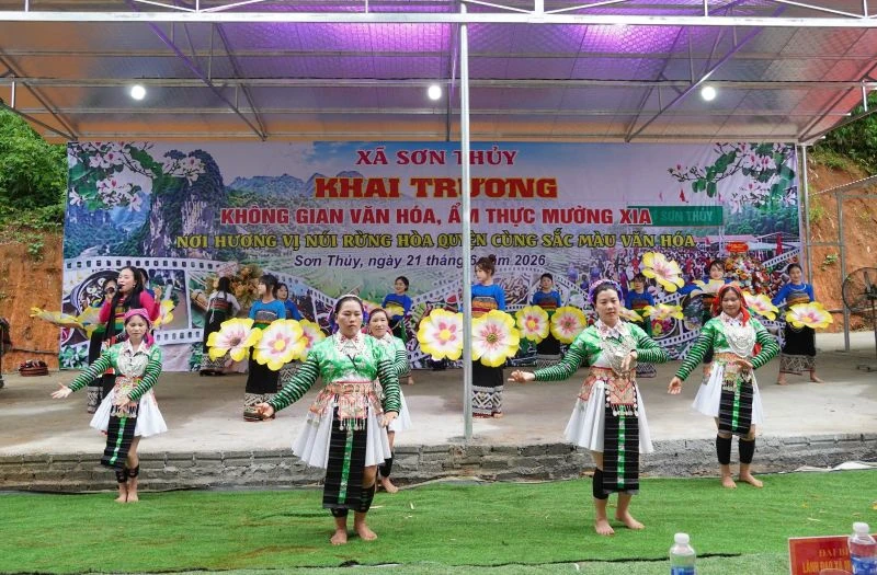 Khai trương Không gian văn hóa, ẩm thực Mường Xia