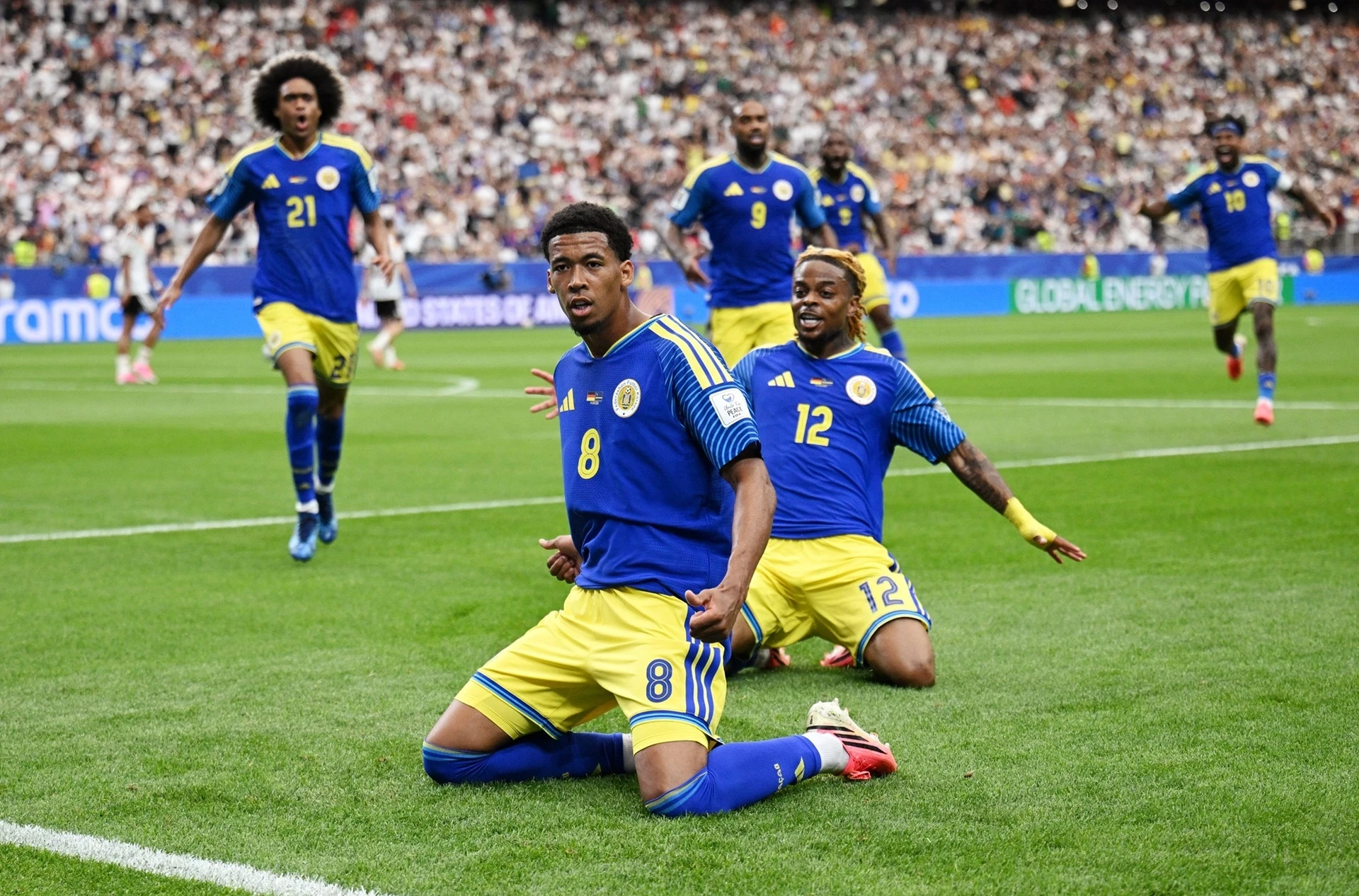 Nhật Bản nối dài mạch bất bại của bóng đá châu Á tại World Cup; CLB Công an TP Hồ Chí Minh đăng quang Cúp Quốc gia 2025-2026