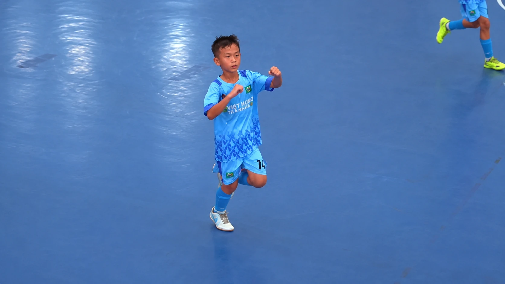 Thắng thuyết phục Khánh Hòa, U11 Việt Hùng Thanh Hóa rộng cửa vào vòng chung kết