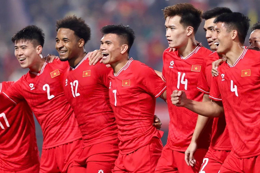 Kỳ vọng hàng công “lột xác” dưới thời HLV Kim Sang-sik tại ASEAN Cup; Nam Phi níu kéo cơ hội đi tiếp