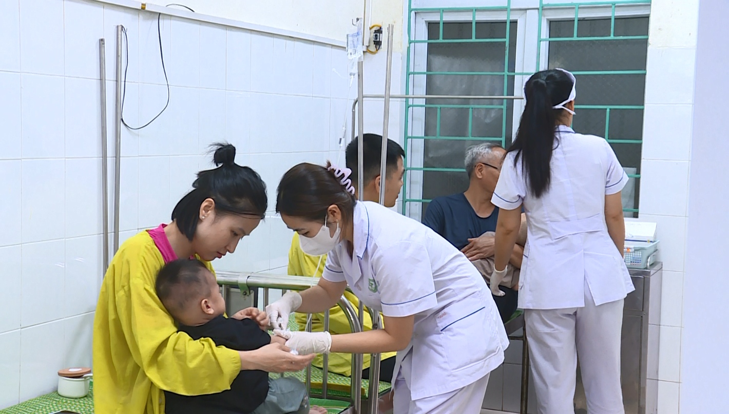 Gia tăng trẻ mắc tiêu chảy cấp do virus Rota: Bác sĩ khuyến cáo phụ huynh không tự ý điều trị cho con