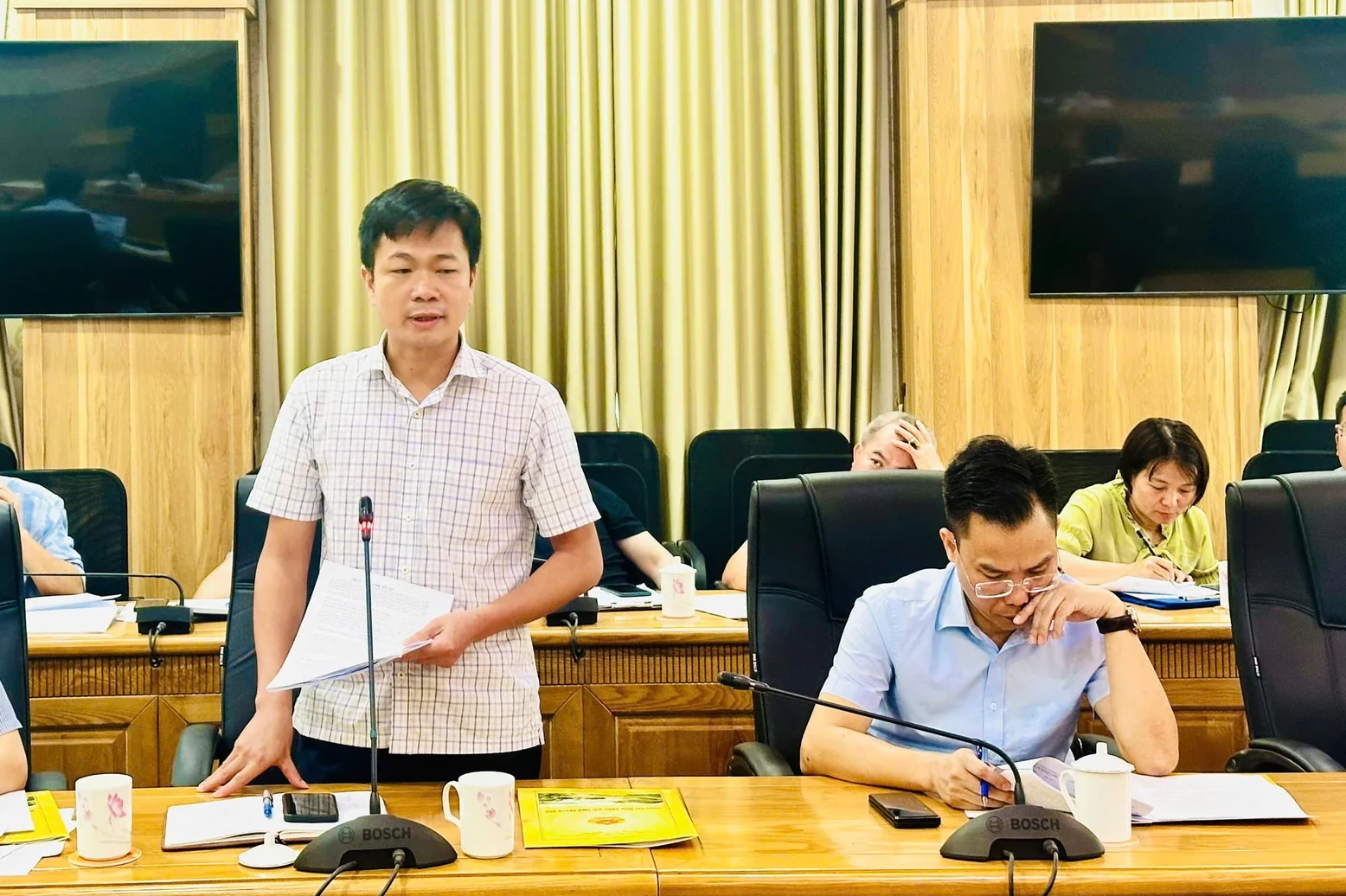 Giám sát kết quả giải quyết ý kiến, kiến nghị của cử tri gửi đến các kỳ họp HĐND tỉnh