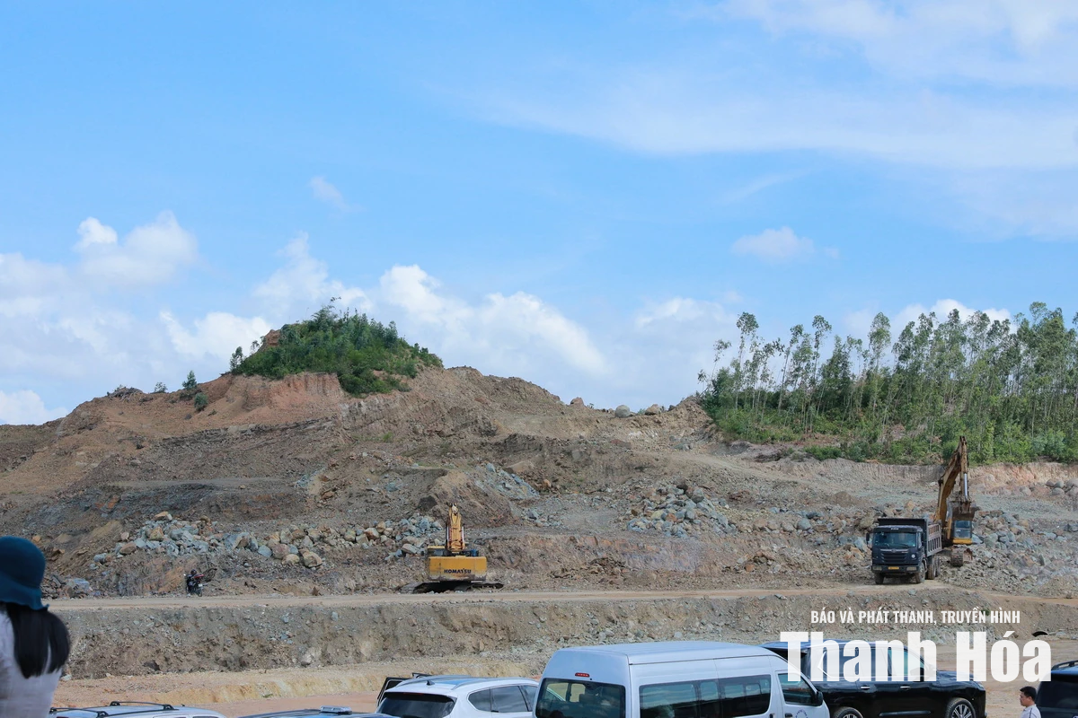 Bí thư Tỉnh ủy Lê Đức Thái kiểm tra tiến độ các dự án trọng điểm tại Khu Kinh tế Nghi Sơn