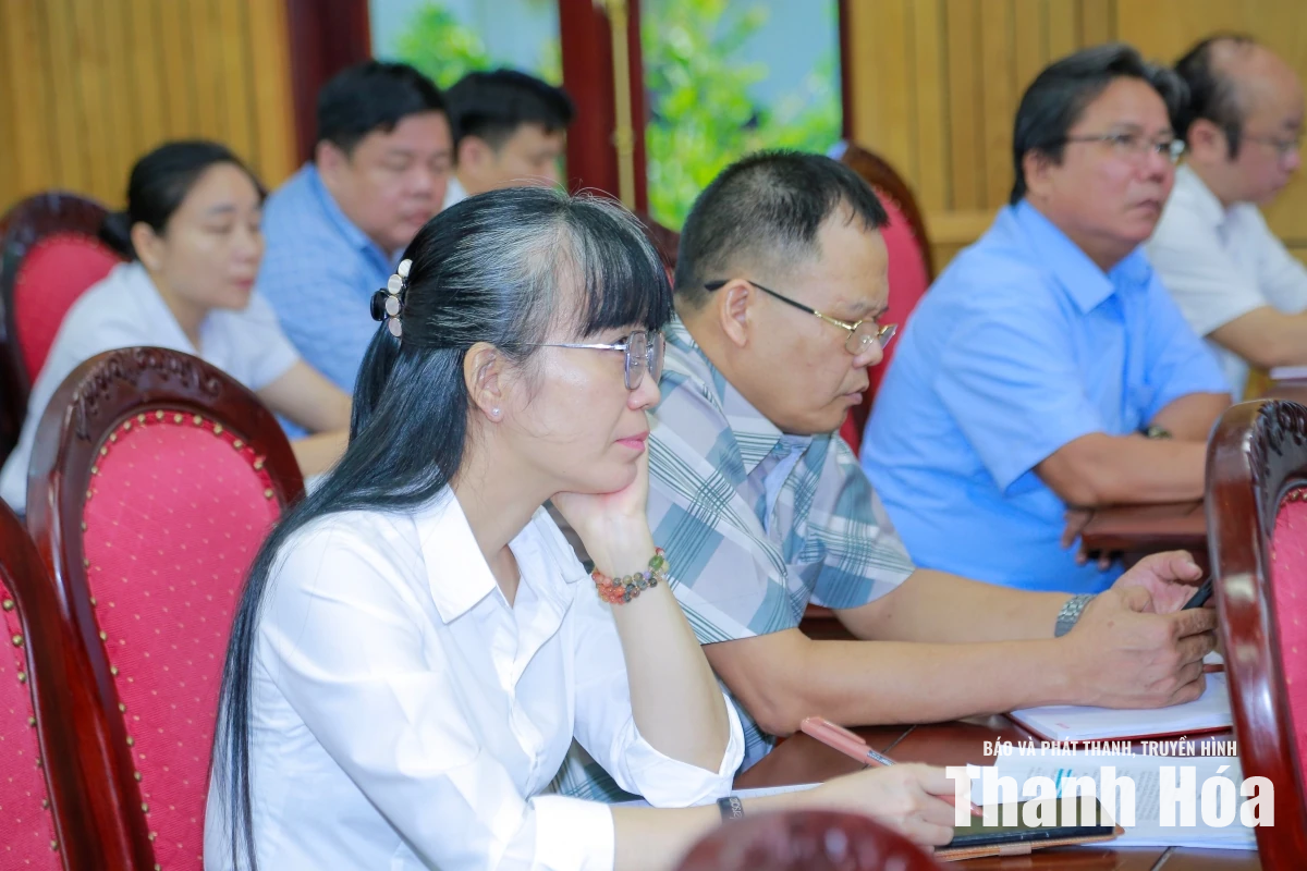 Thực hiện công tác kiểm tra, giám sát theo hướng chủ động, hiệu quả, gắn chặt với kiểm soát quyền lực