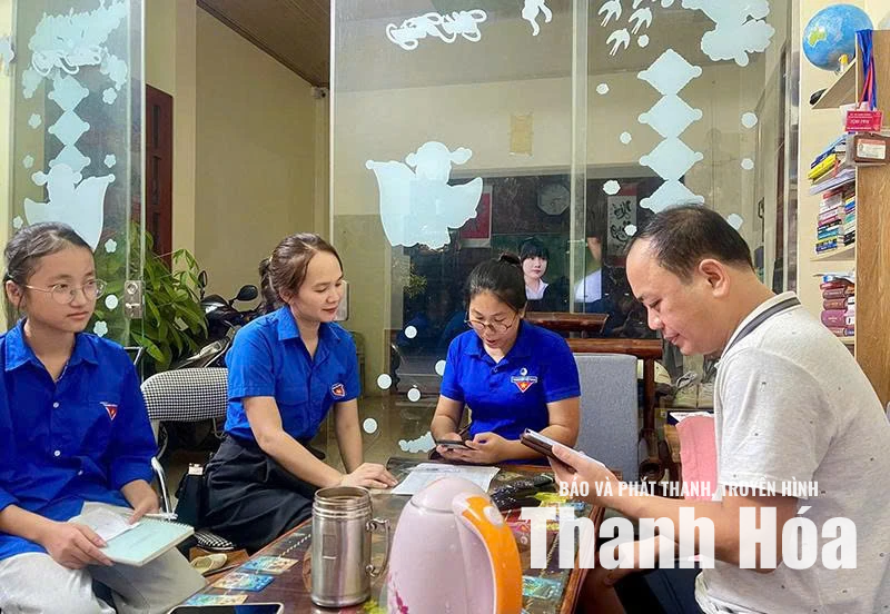Công nghệ số ngày càng “bén rễ” trong đời sống