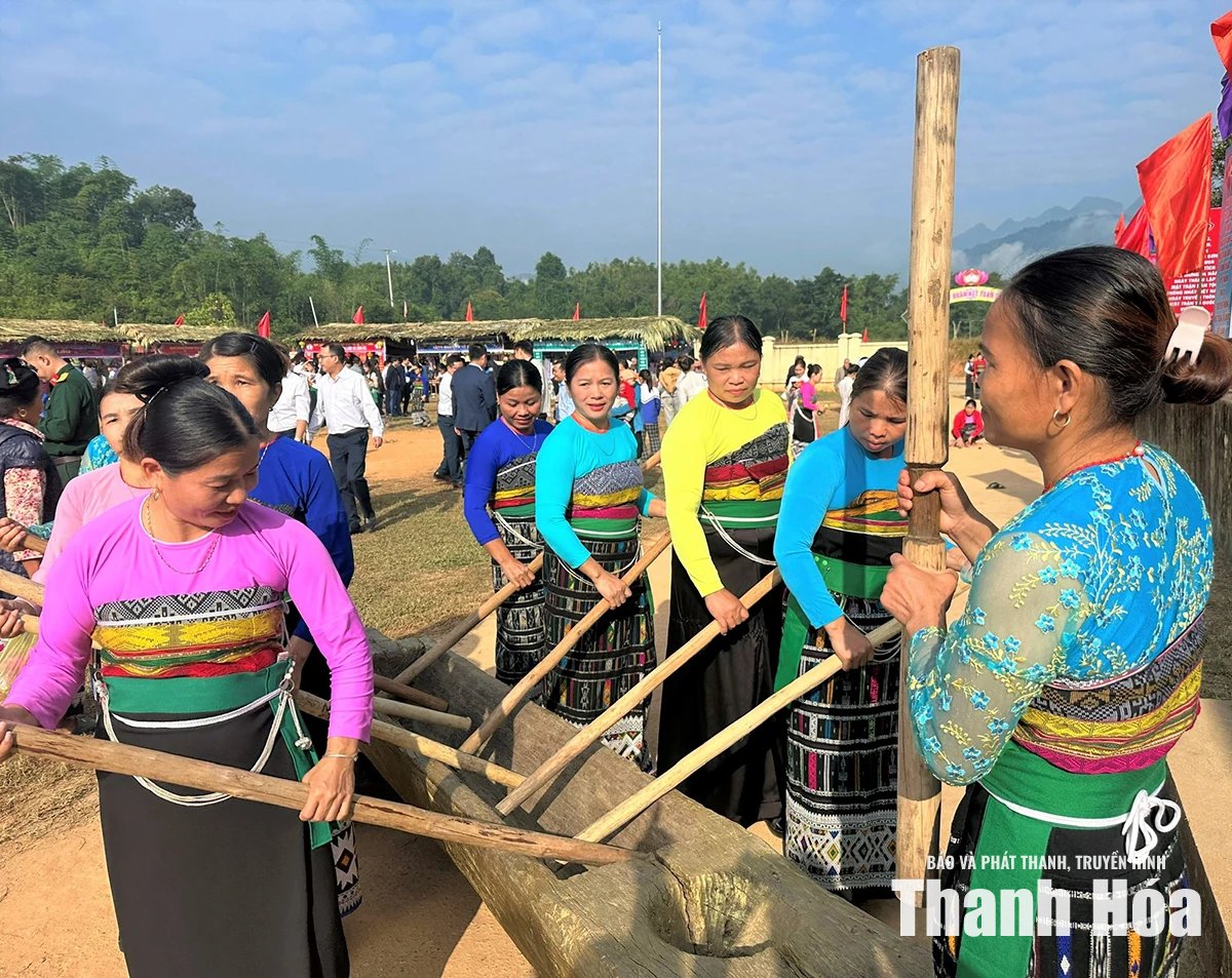 Đổi thay ở bản Làng