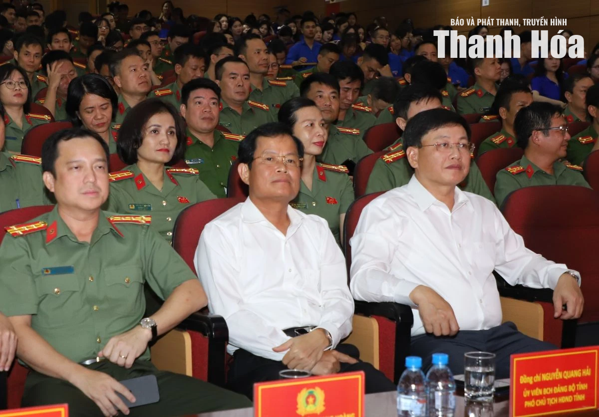 Xúc động Chương trình giao lưu “80 năm giữ trọn lời thề”