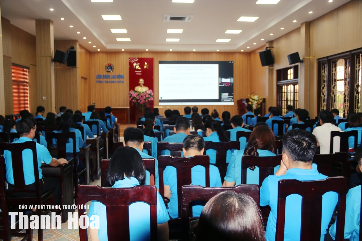 Học tập, quán triệt nghị quyết Đại hội MTTQ Việt Nam và Đại hội Công đoàn Việt Nam