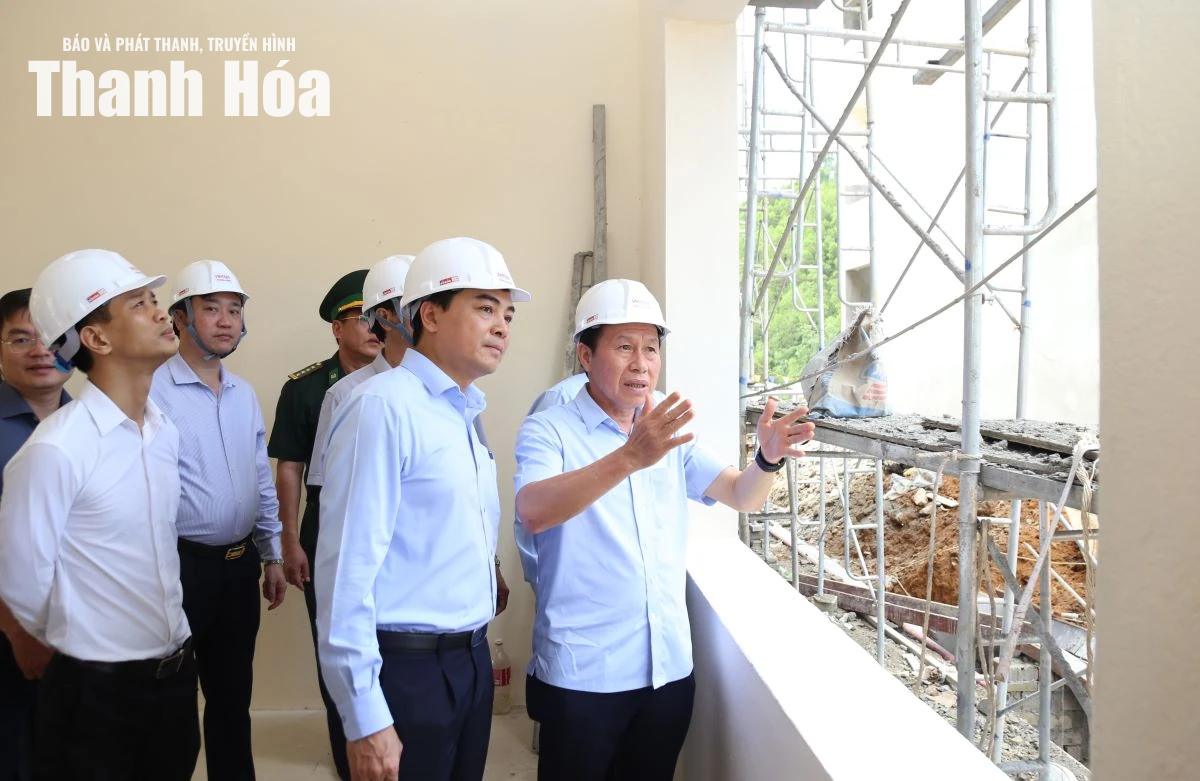 Phó Thủ tướng Chính phủ Lê Tiến Châu kiểm tra tiến độ thi công Trường Nội trú liên cấp Tiểu học và THCS Yên Khương