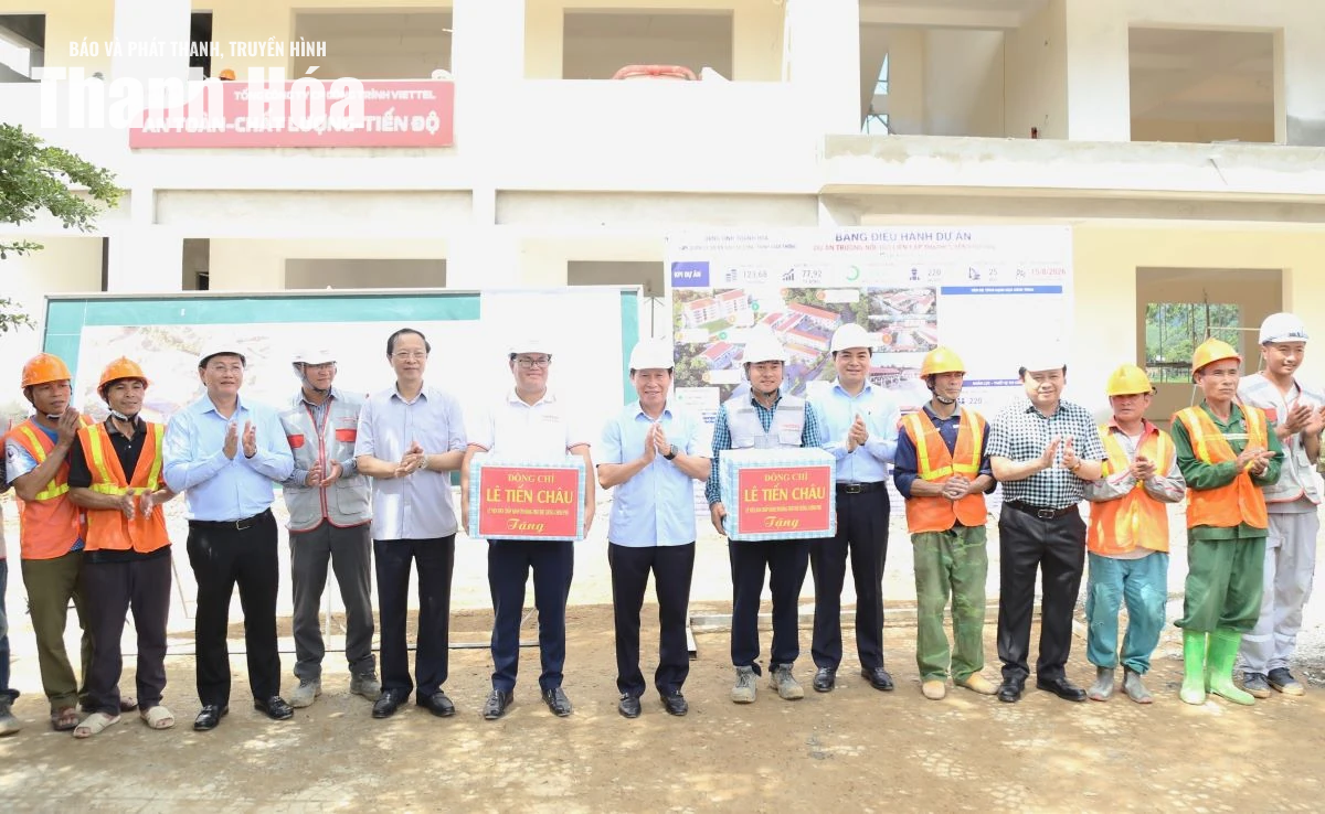 Phó Thủ tướng Chính phủ Lê Tiến Châu kiểm tra tiến độ thi công Trường Nội trú liên cấp Tiểu học và THCS Yên Khương