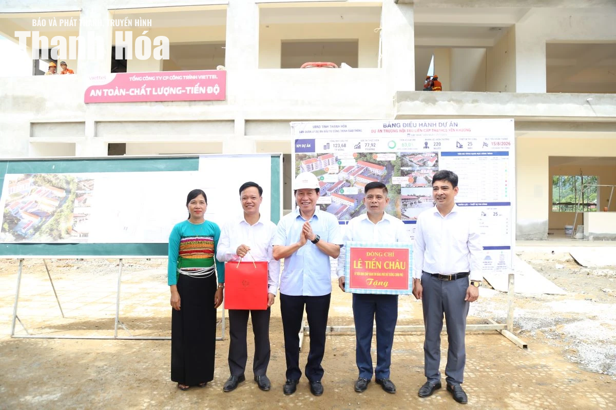 Phó Thủ tướng Chính phủ Lê Tiến Châu kiểm tra tiến độ thi công Trường Nội trú liên cấp Tiểu học và THCS Yên Khương