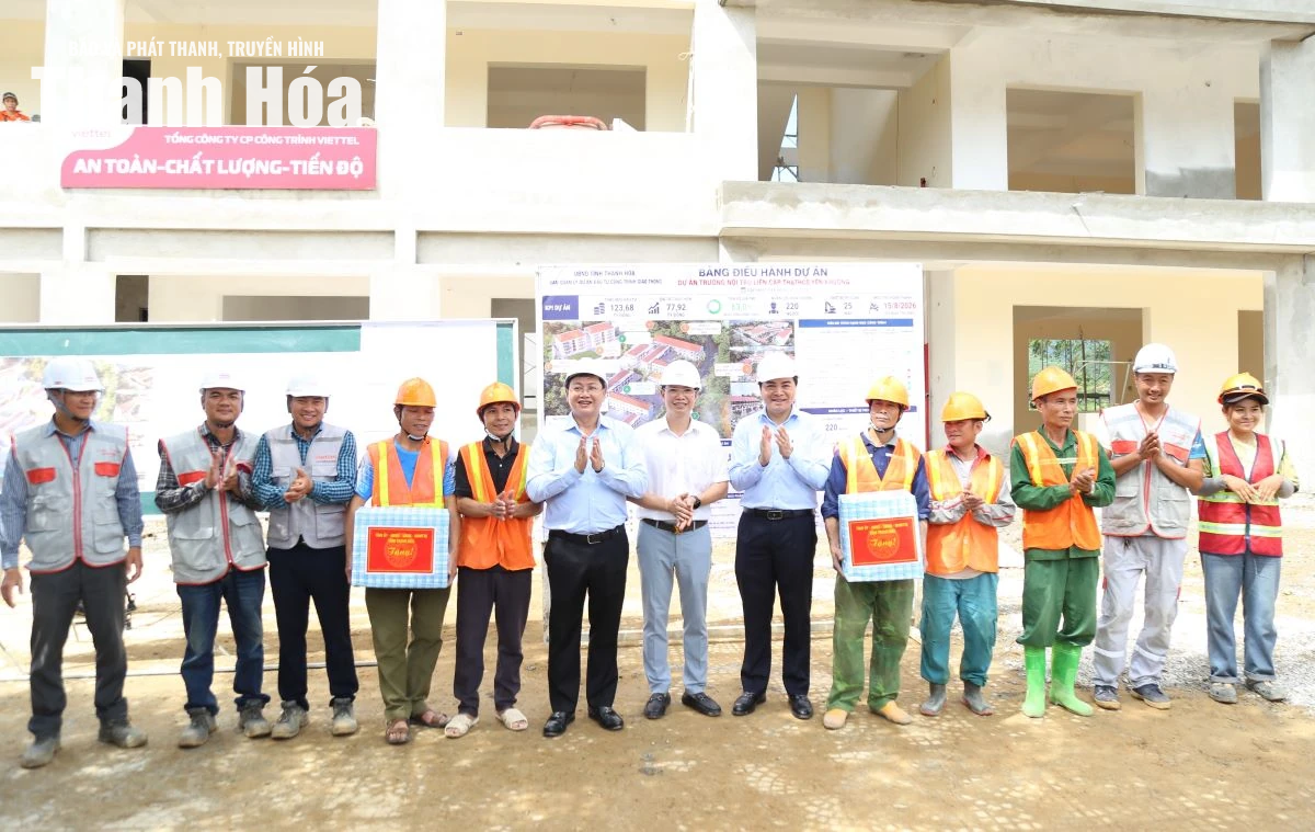 Phó Thủ tướng Chính phủ Lê Tiến Châu kiểm tra tiến độ thi công Trường Nội trú liên cấp Tiểu học và THCS Yên Khương