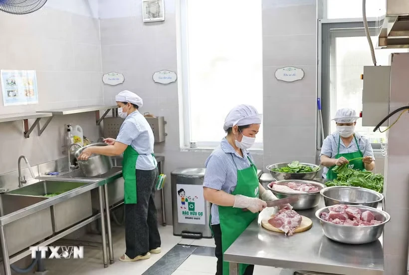 Hoàn thiện chính sách an toàn thực phẩm, từng bước xóa bỏ tâm lý ăn gì cũng sợ