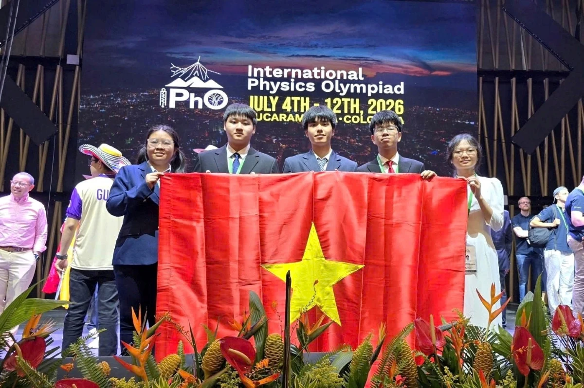 Học sinh Trường THPT Chuyên Lam Sơn giành Huy chương Bạc tại Kỳ thi Olympic Vật lí quốc tế lần thứ 56