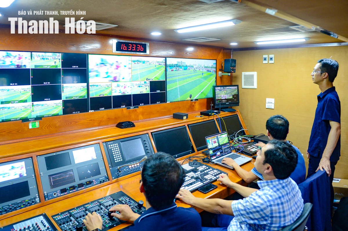 Những người thầm lặng góp phần làm nên sức nóng của giải