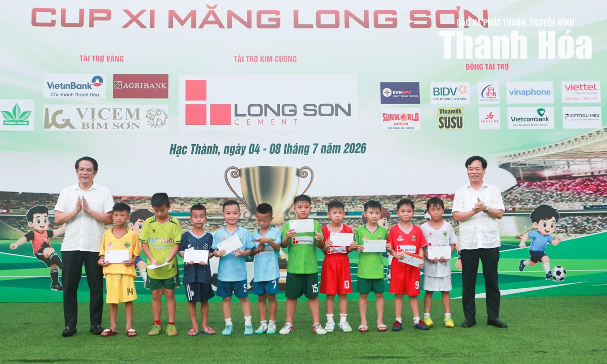 Giải Bóng đá Nhi đồng Báo và Phát thanh, truyền hình Thanh Hóa lần thứ V thành công rực rỡ