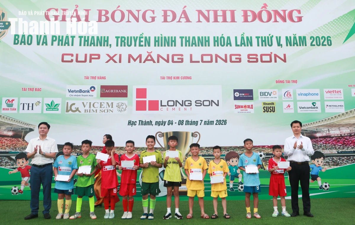 Giải Bóng đá Nhi đồng Báo và Phát thanh, truyền hình Thanh Hóa lần thứ V thành công rực rỡ